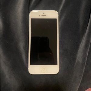 Apple Silver iPhone 5